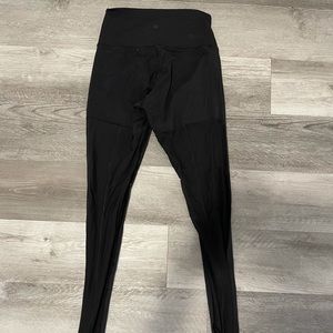 Mesh back lulu leggings